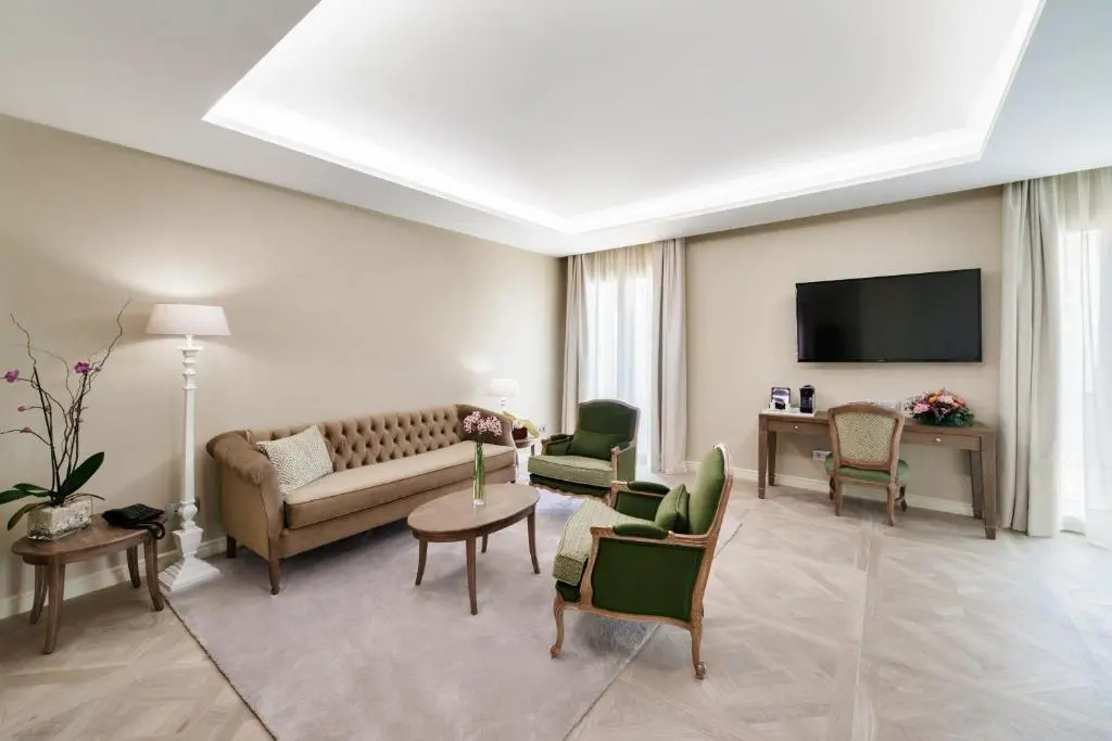 Lamaro Hotel - Chambres