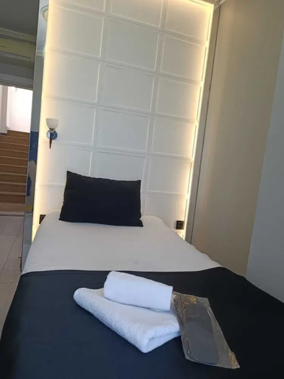 Royal room