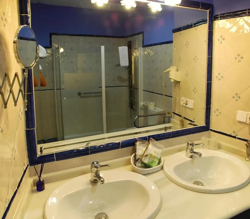 Hotel Alvar Fañez - Général