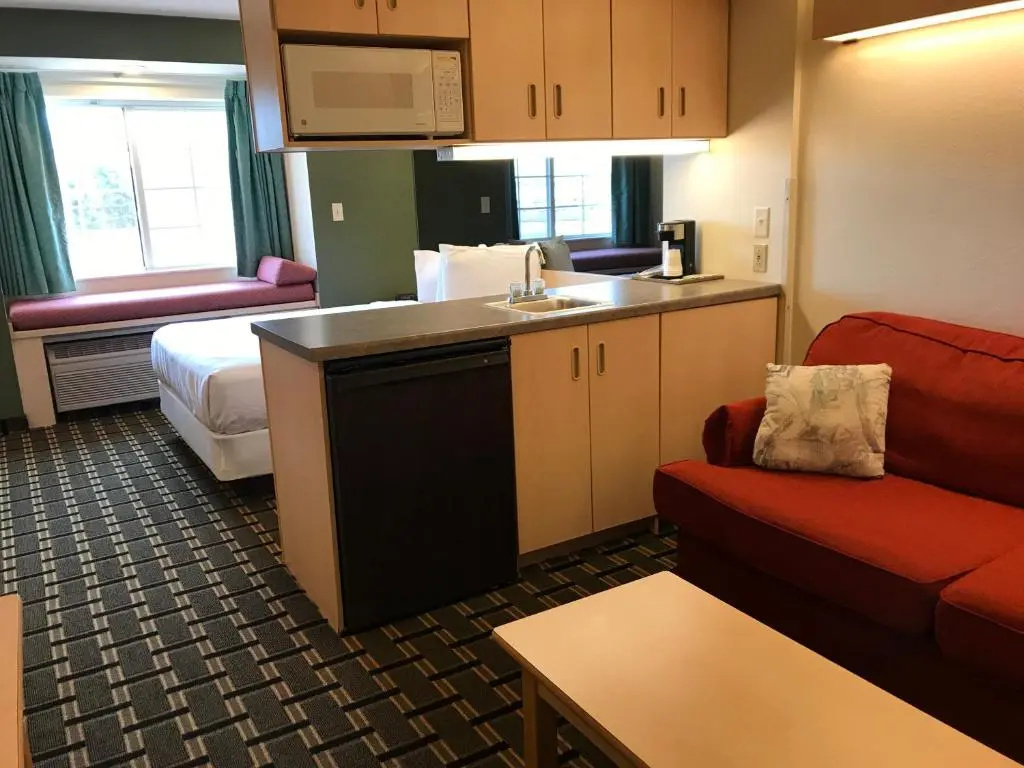 Double Suite (full double bed)