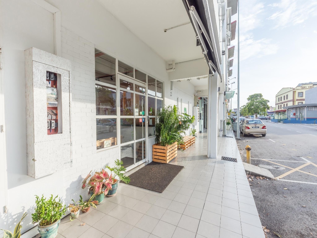 White Loft Hotel in Alor Gajah