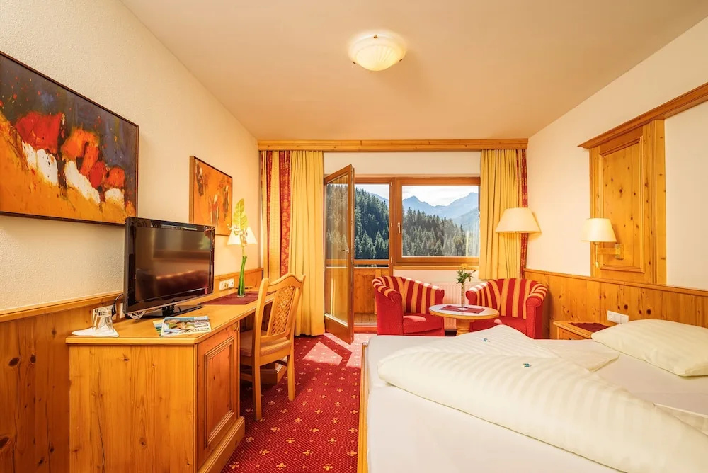 Comfort Double room with balcony (full double bed)