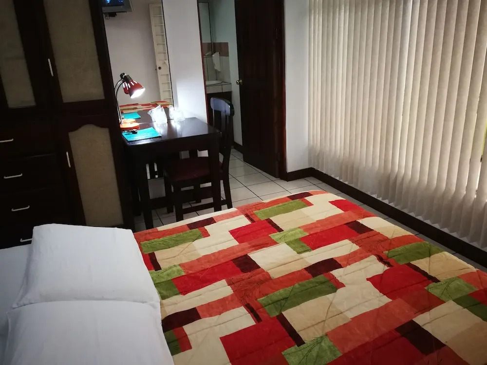 Hotel Hojarascas - фото 3