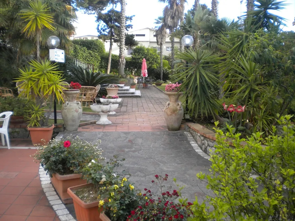 Belvedere Club Hotel - фото 21