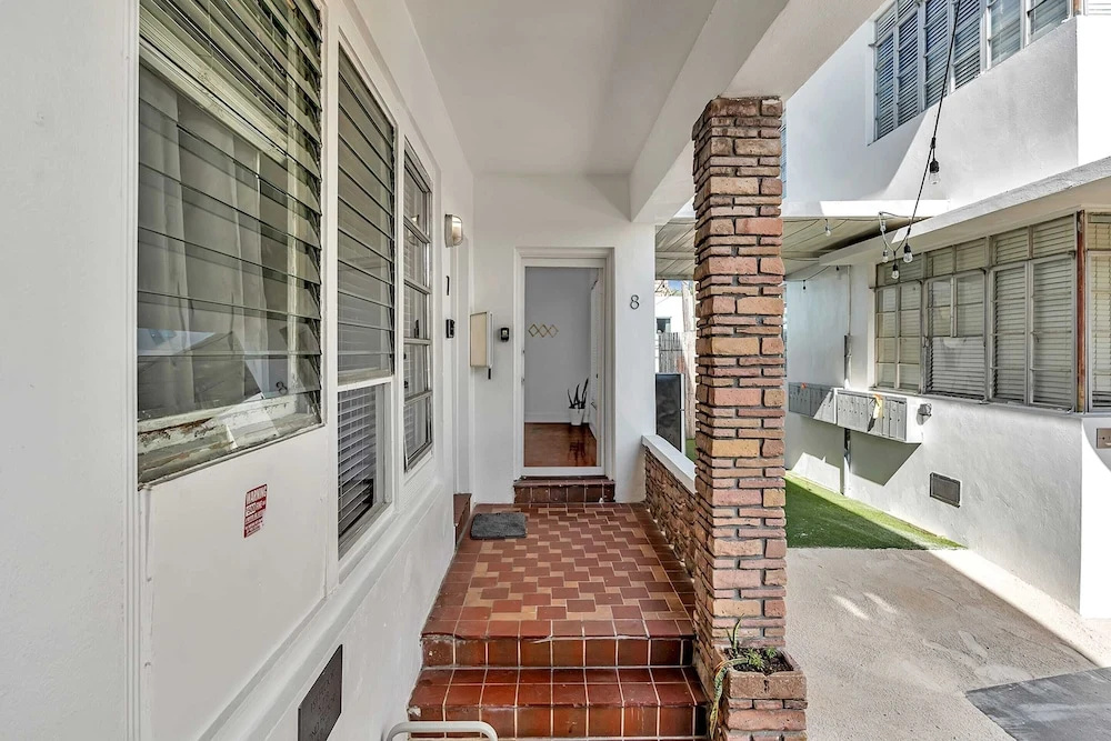 Garden Suite 8-hosted by Sweetstay