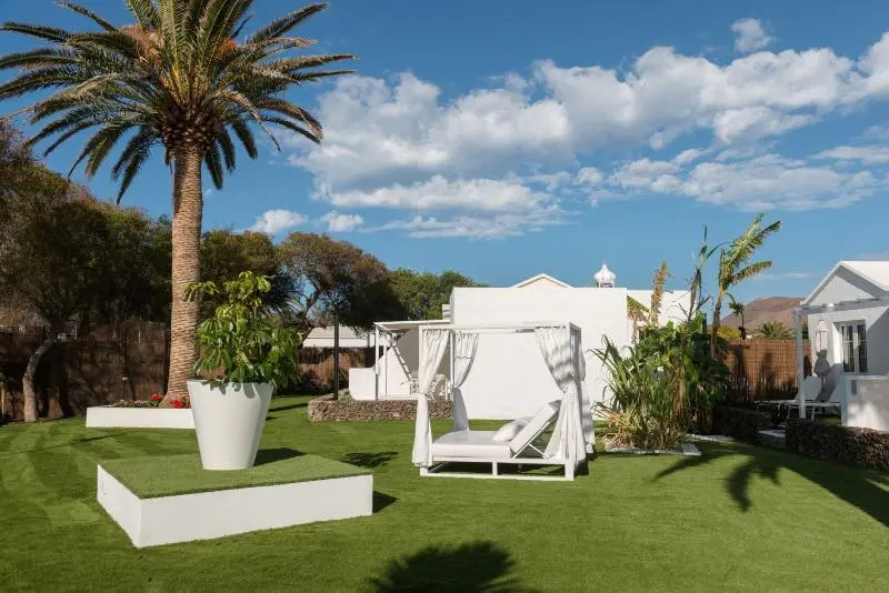 Villas New Lanzasuites - Only Adult