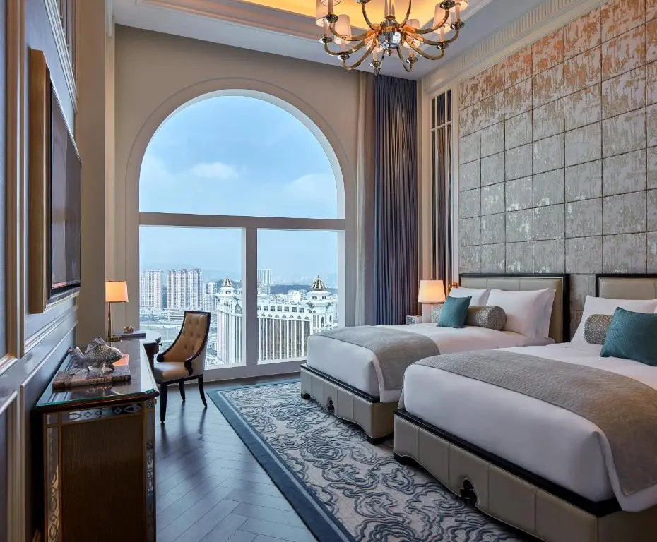 2 Bedrooms Suite