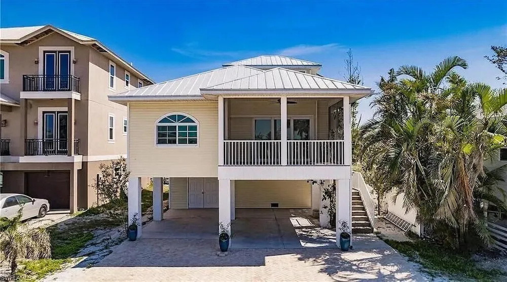 Sandy Toes Cottage
