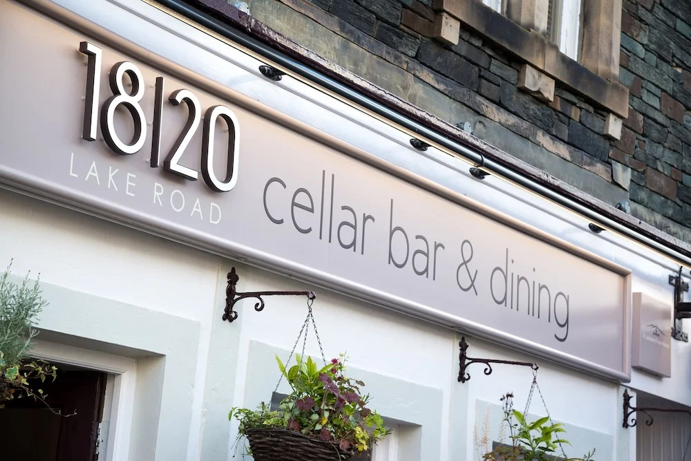 1820 Cellar Bar