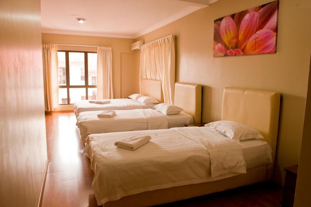 Marina Vacation Condos @ Marina Court Resort Condominium