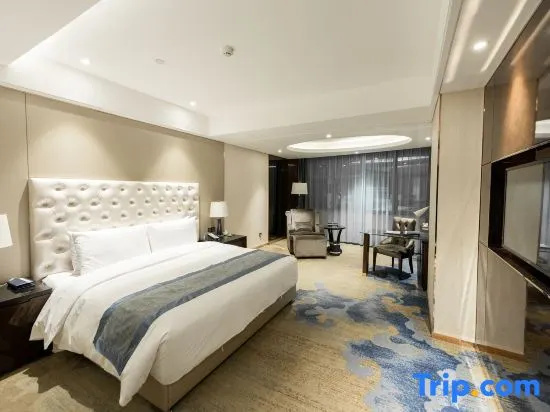 Deluxe Double room (full double bed)