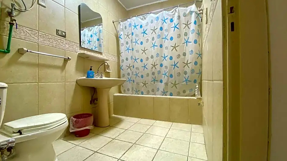 Seven Pyramids Inn - фото 10