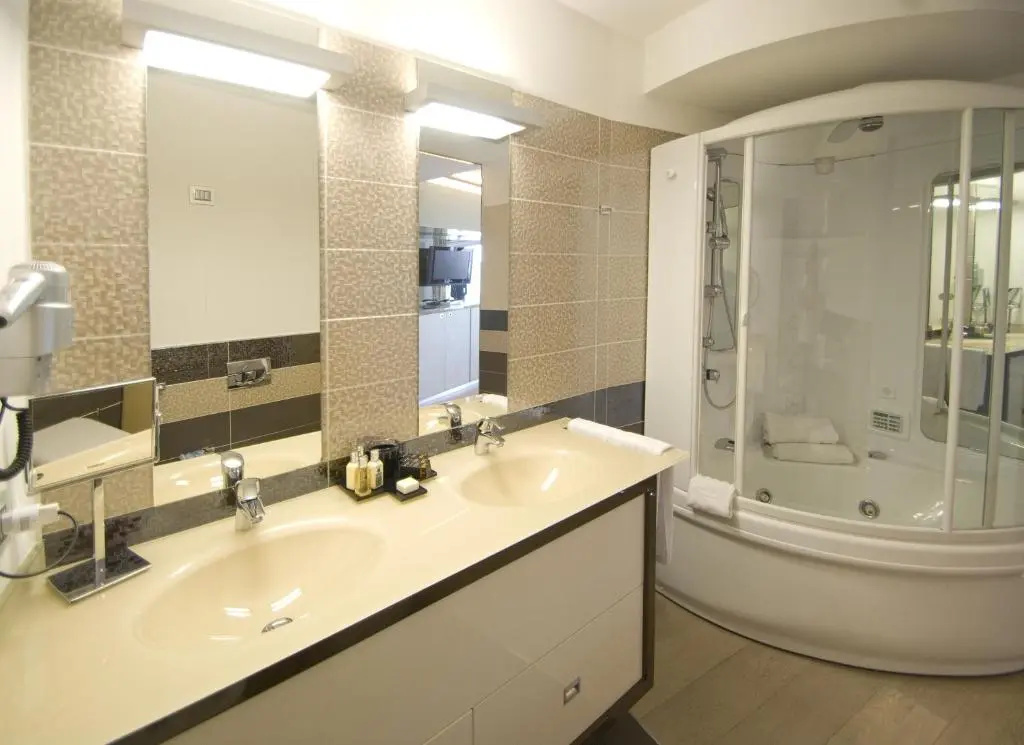Hotel Premier & Suites - Chambres
