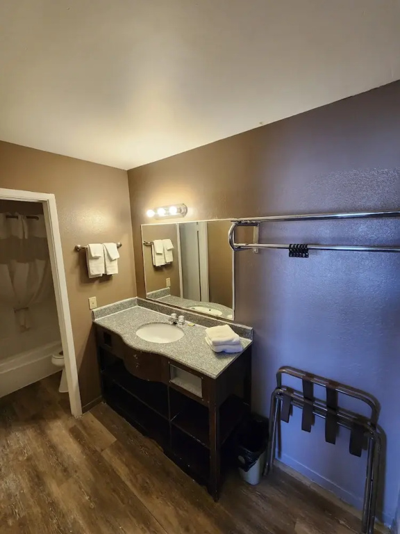 Economy Quadruple room
