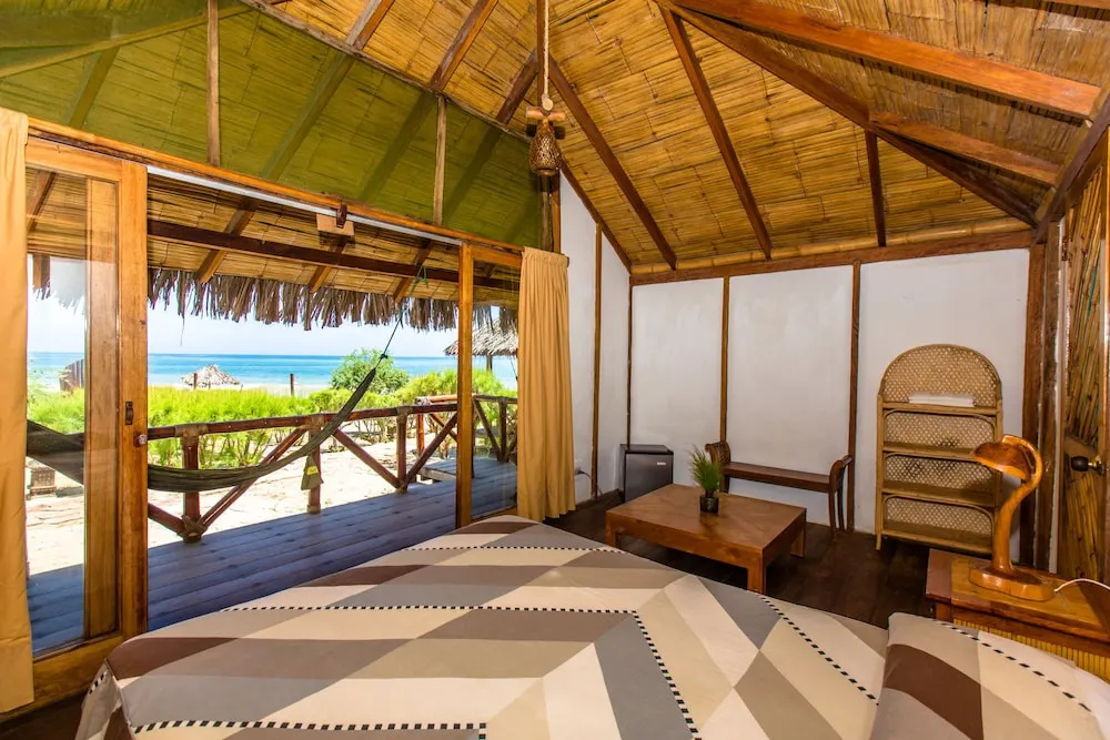 Bungalow beachfront