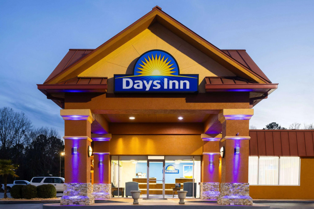 Days Inn by Wyndham Forsyth