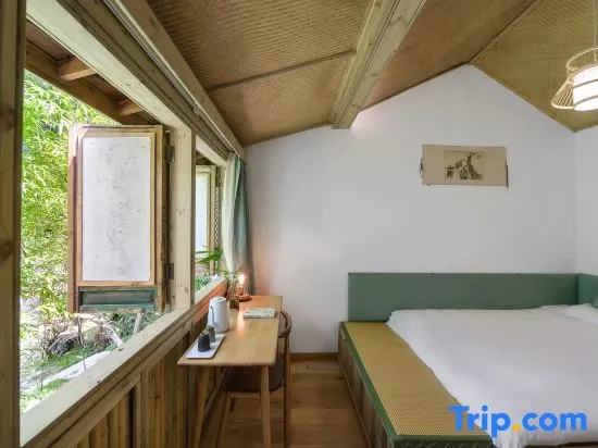 Double Suite (twin beds)