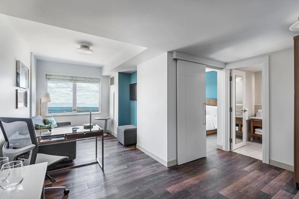 1 Bedroom Double Suite (full double bed)