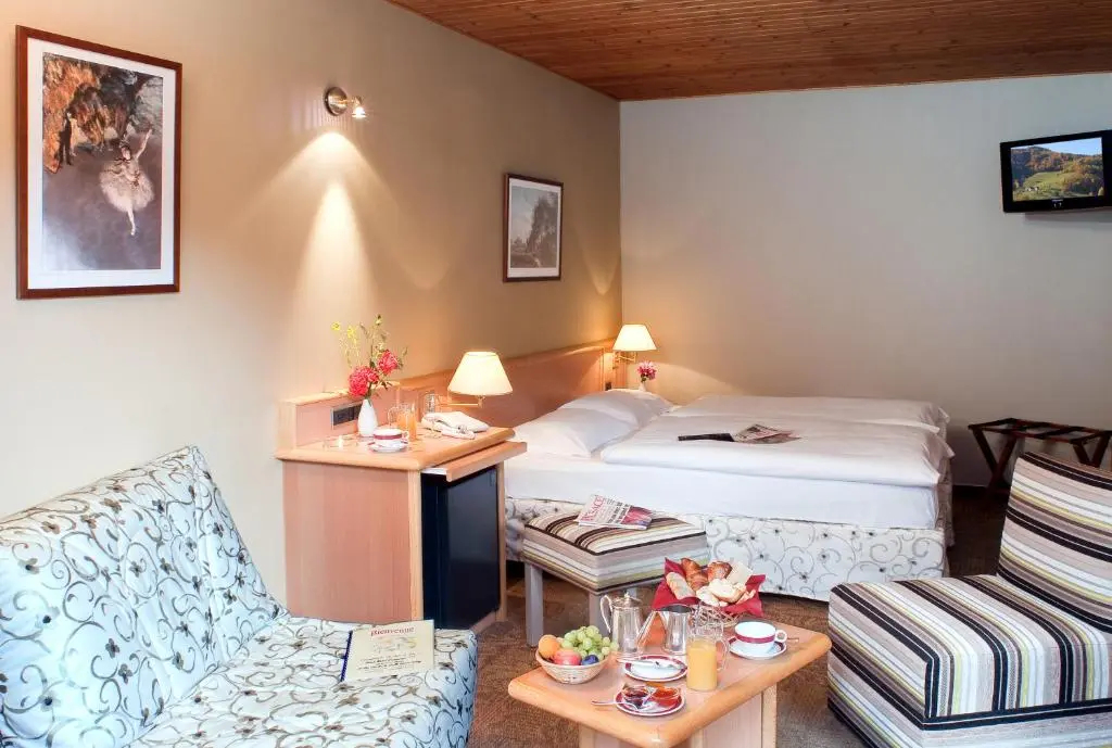 Superior Triple room