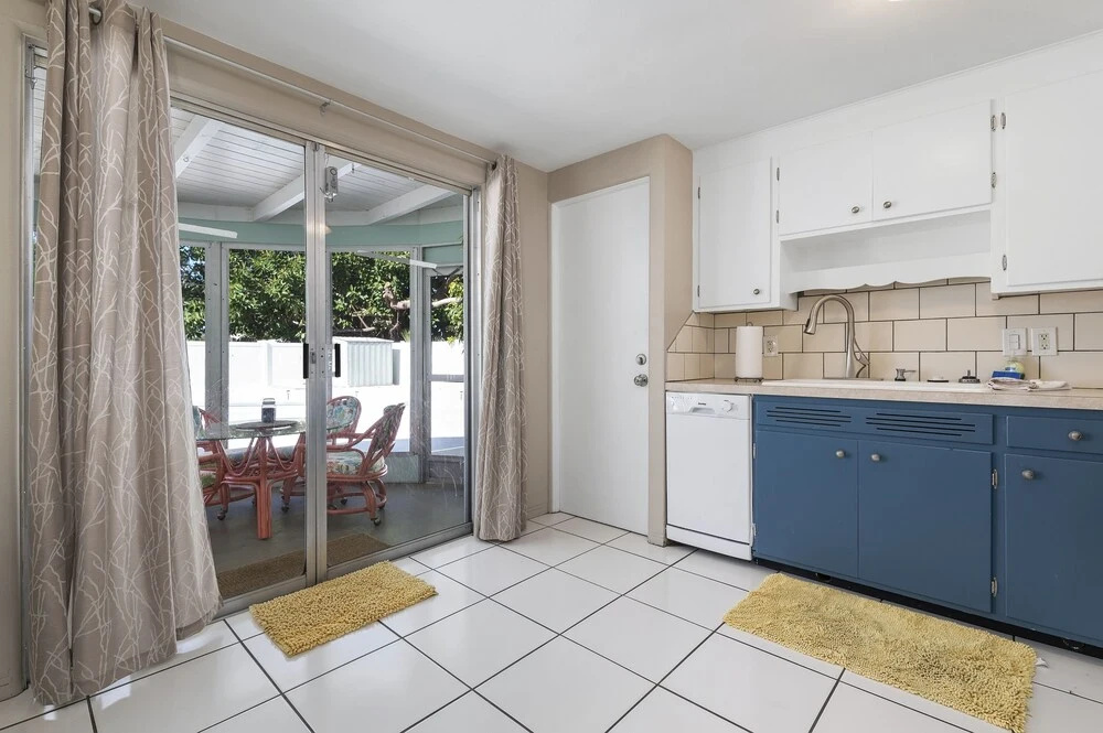 3 Bedroom Pool Home 5 Miles From Best Beaches Around 3 Home by Redawning