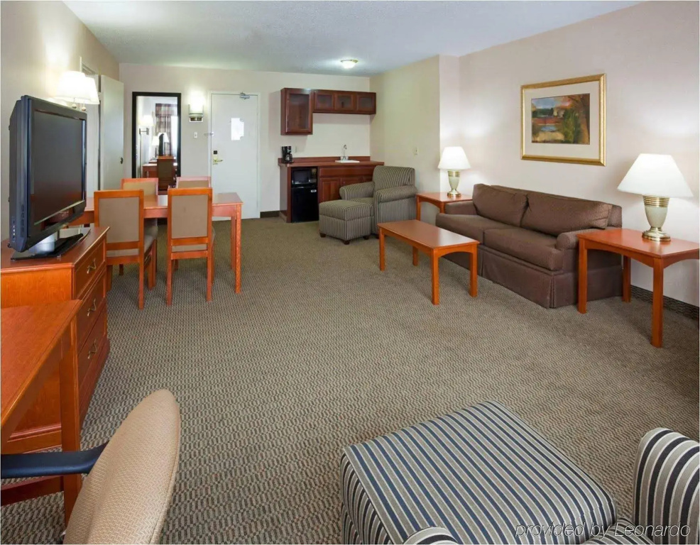 Holiday Inn Bloomington Airport South Mall Area by IHG - Général