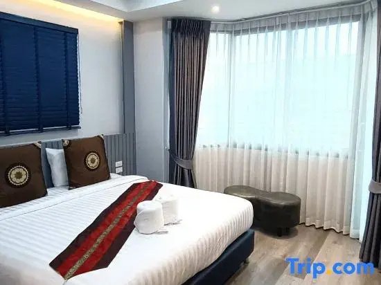 Suite with balcony