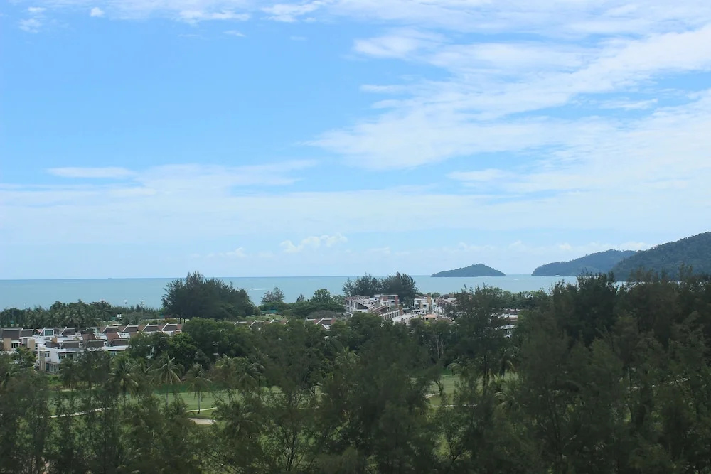 Beach & Waterfront
