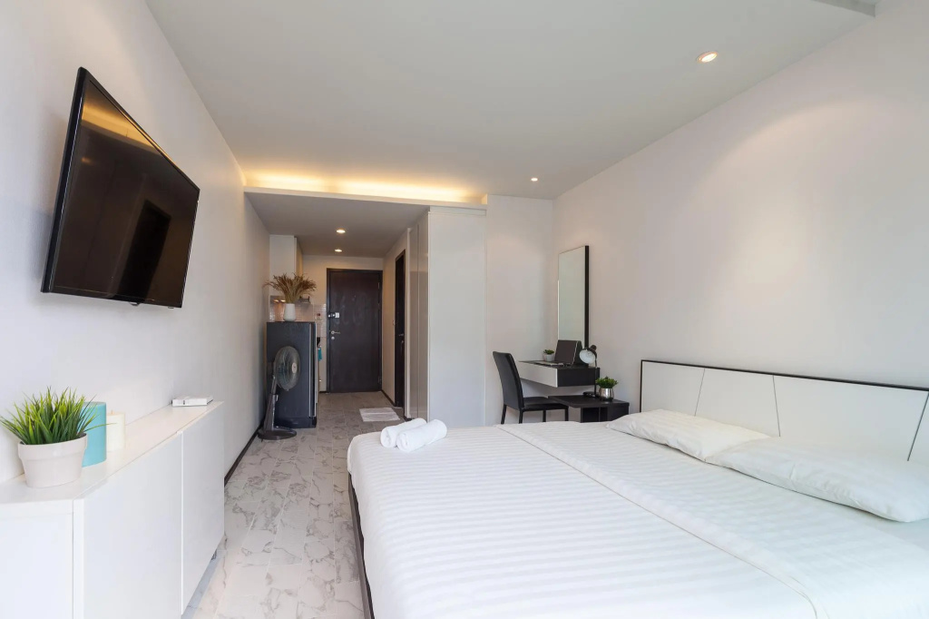 Superior Double room (full double bed)