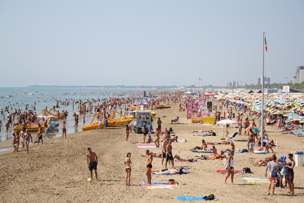 Beach & Waterfront