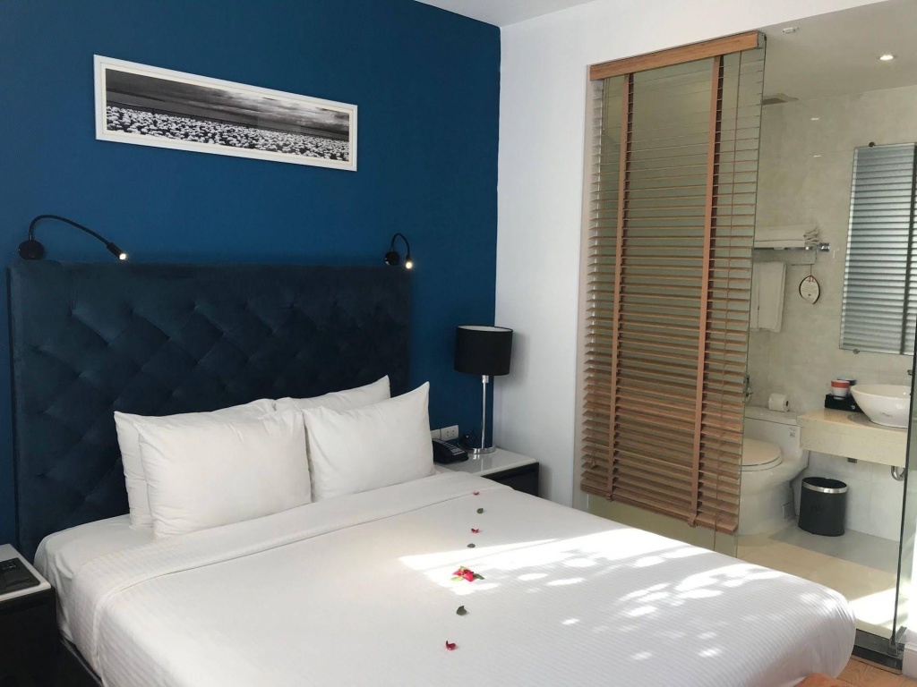 Отель Hanoi Brilliant Hotel and Spa в Ханое