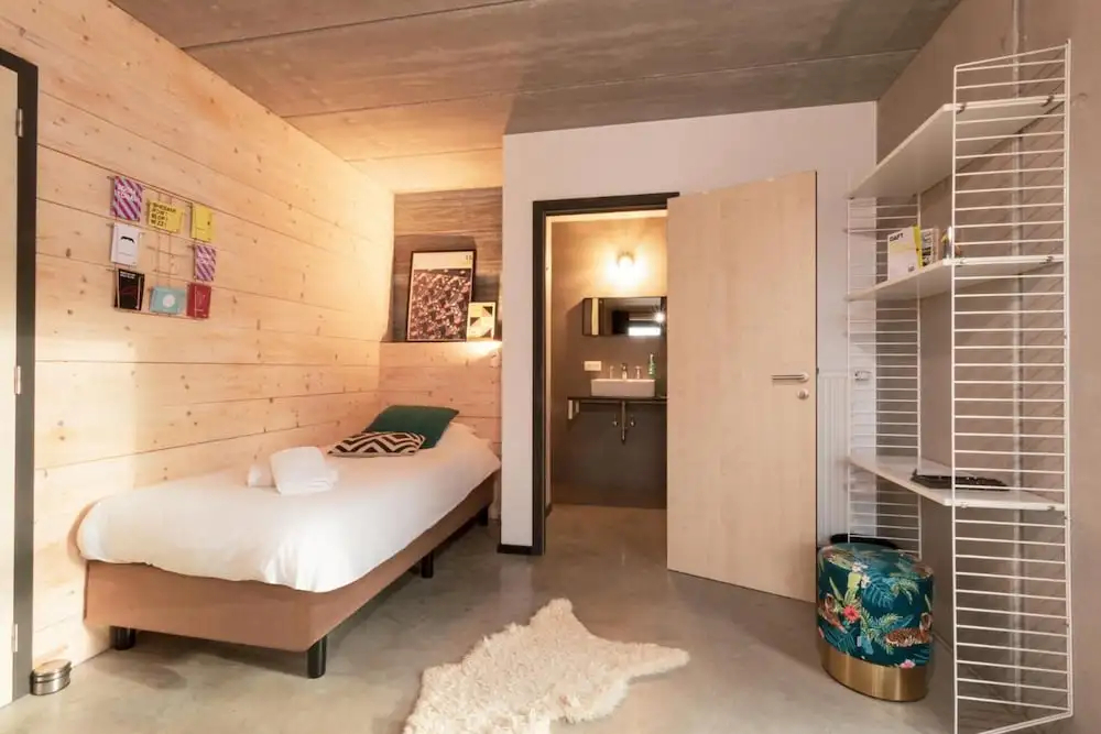 DAFT Hotel - фото 4