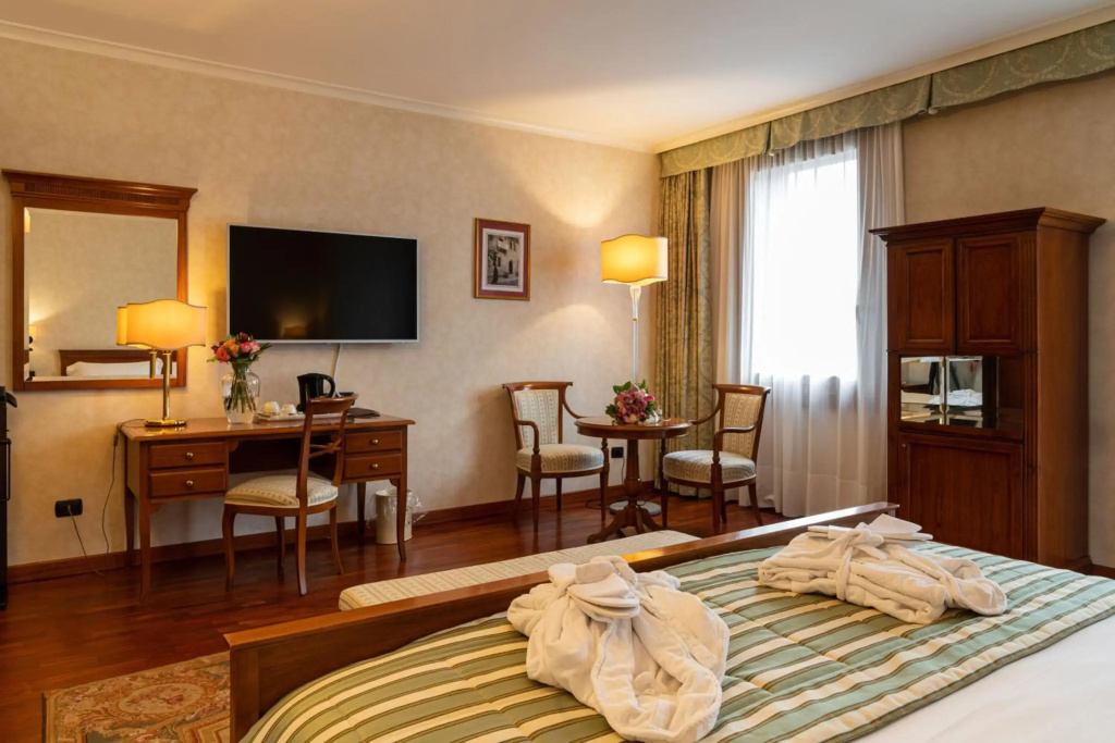 Hotel photo 18