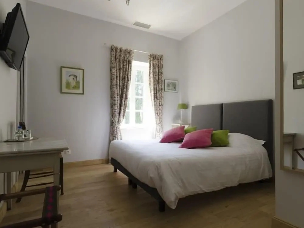 Economy Double room with garden view (full double bed)