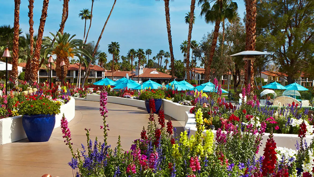 Beach & Waterfront