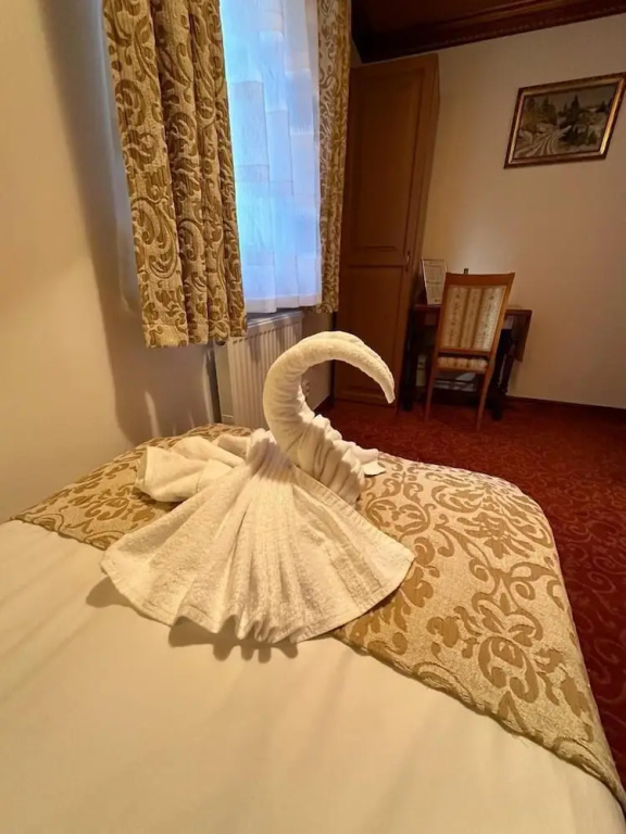 Economy room