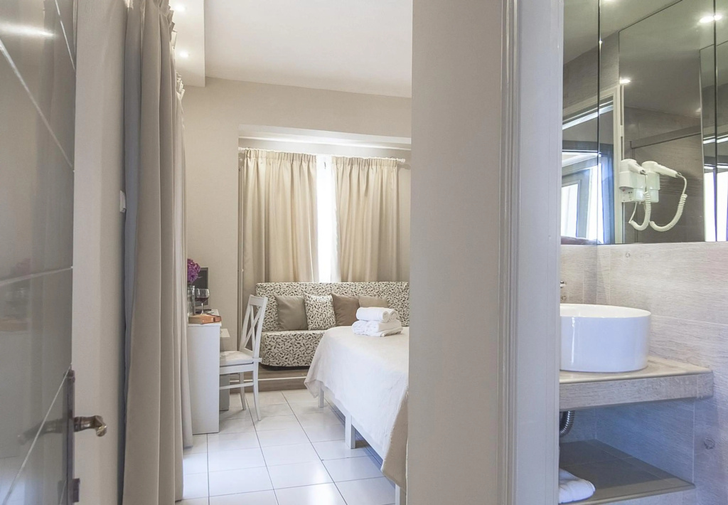 Kenta Beach Hotel — 2