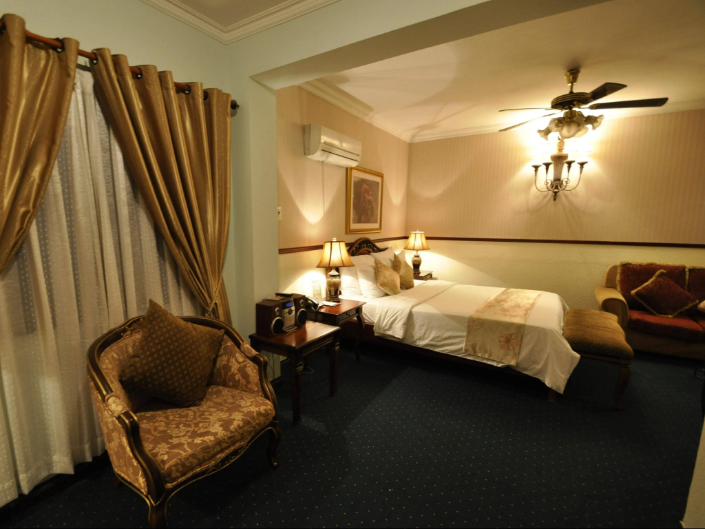 Bedroom