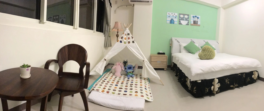 Standard Double Family room (full double bed)
