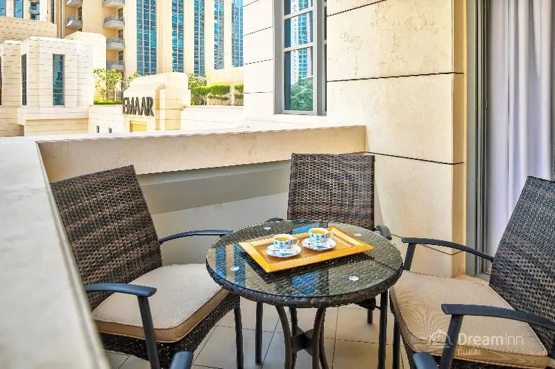 Dream Inn Dubai - Claren Downtown
