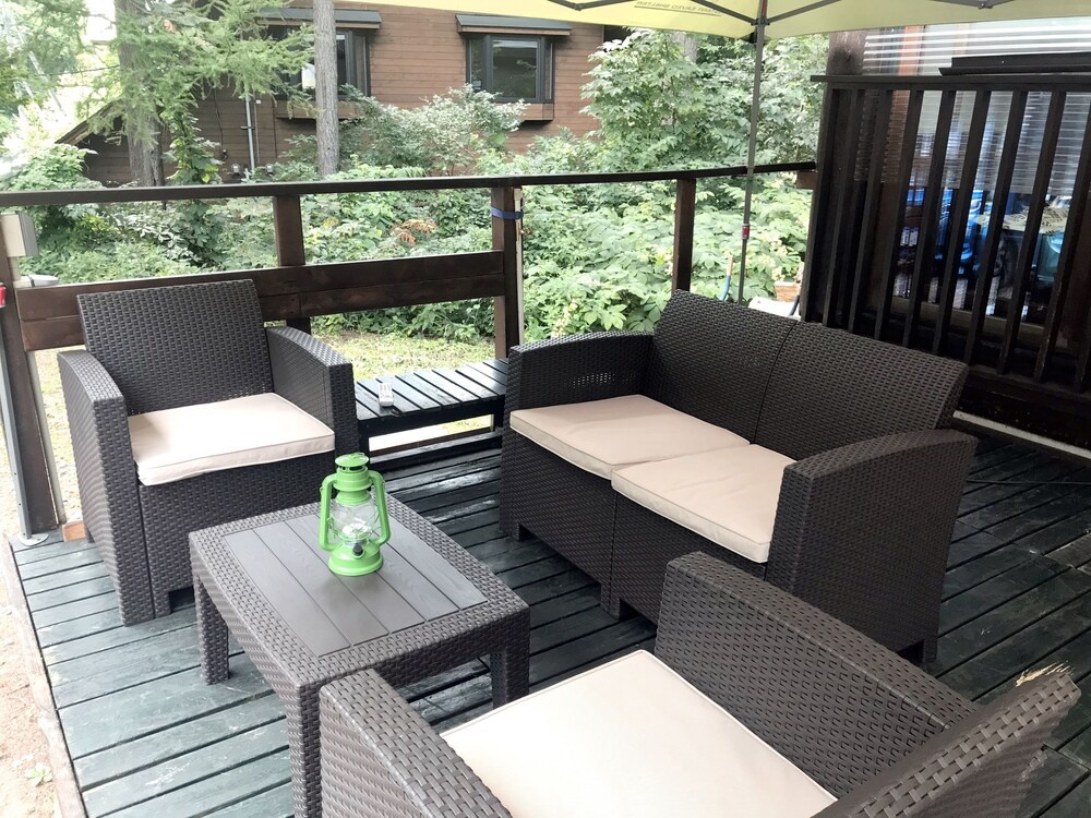 Balcony & Terrace