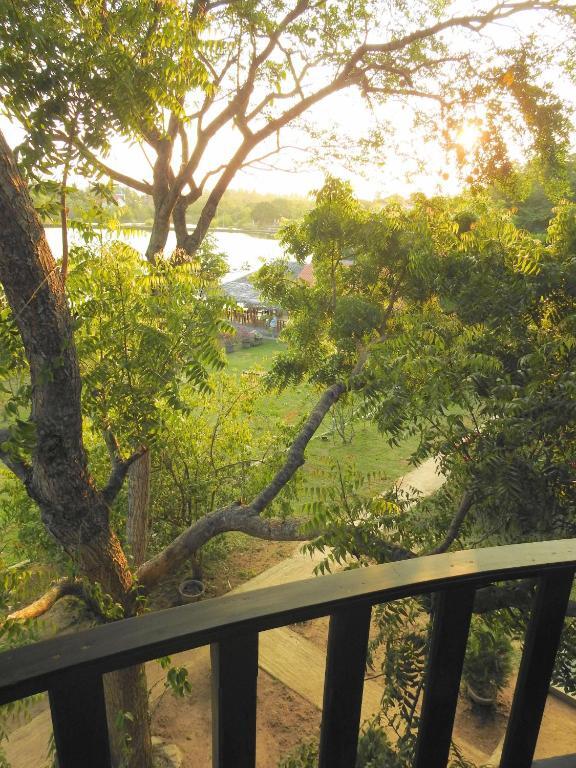 Eagles Nest Cabanas