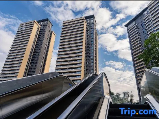 Jinxiu Huacui Light Luxury Apartment