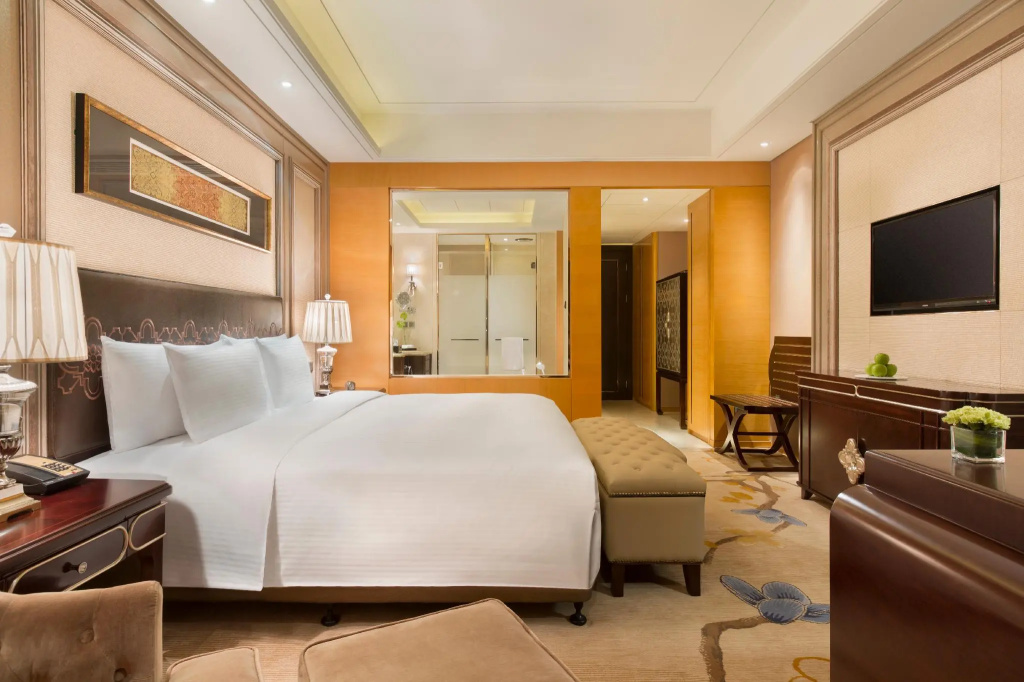Deluxe Double room (full double bed)