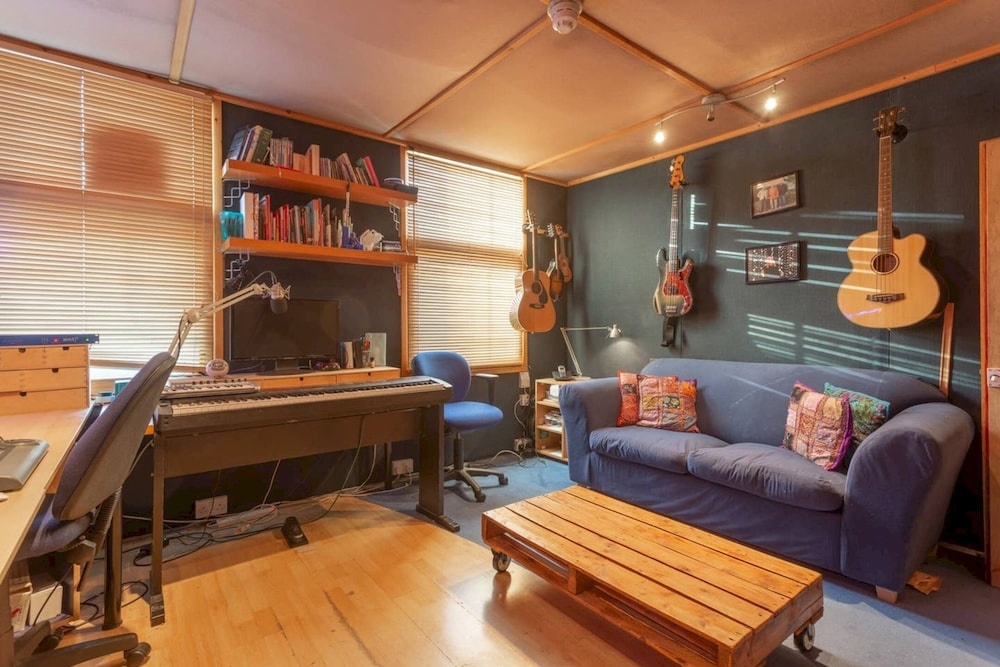 Cosy Musicians 1 Bedroom Flat In Fitzrovia