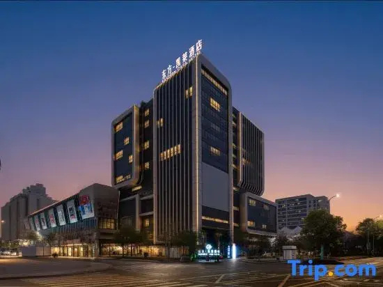 Eastern Gloria Plaza Hotel