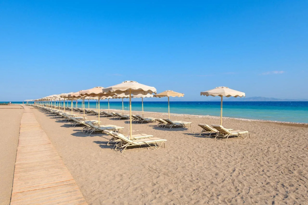 Beach & Waterfront