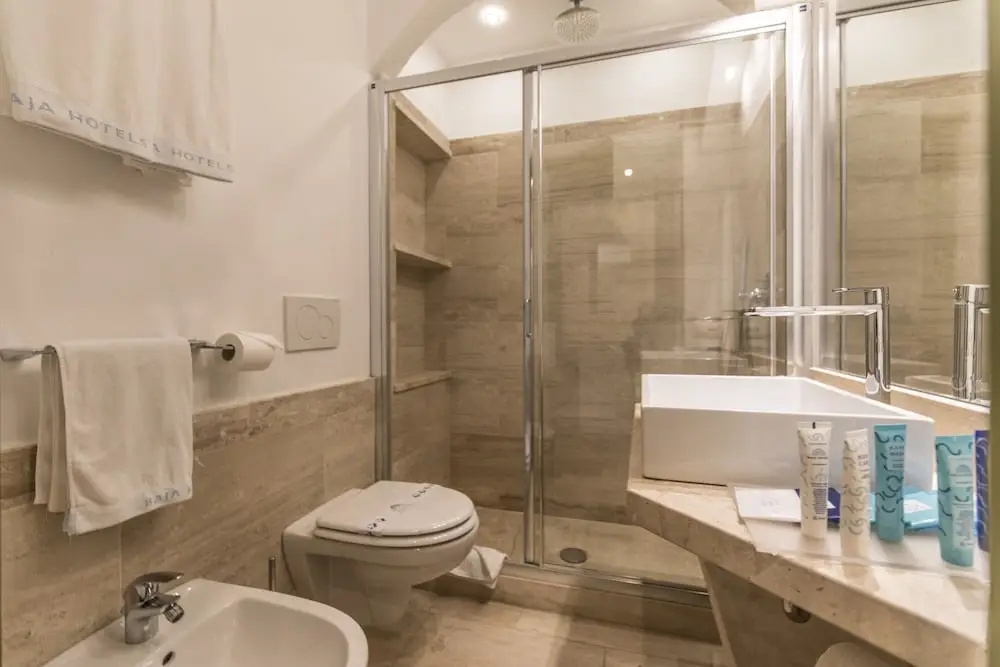 Club Hotel Baja Sardinia - Chambres