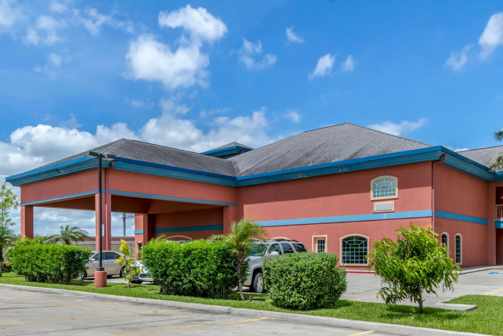 Quality Inn & Suites at The Outlets Mercedes/Weslaco