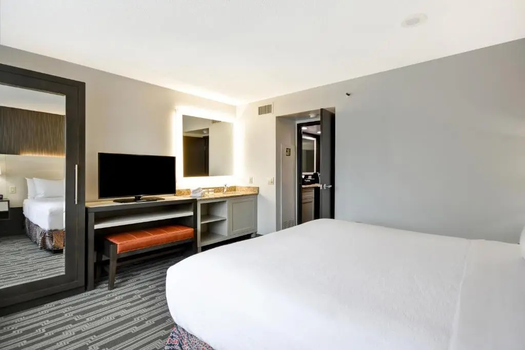 Embassy Suites by Hilton Charlotte - Chambres