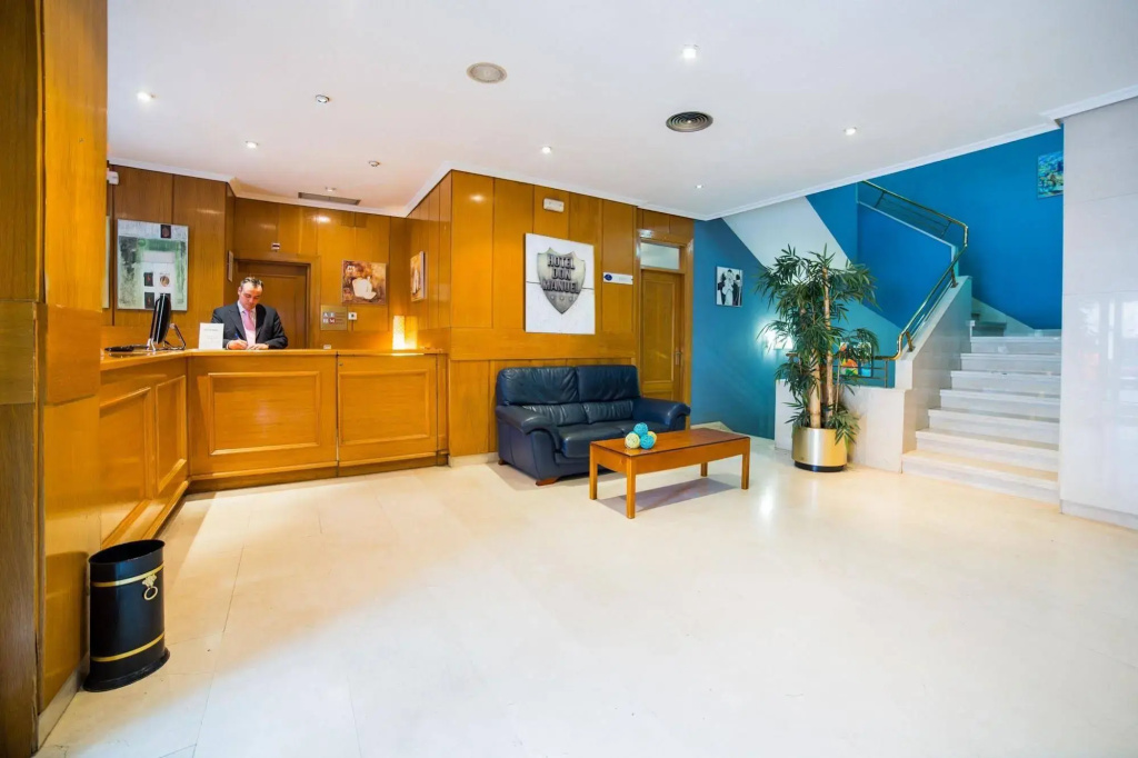 Hotel photo 2